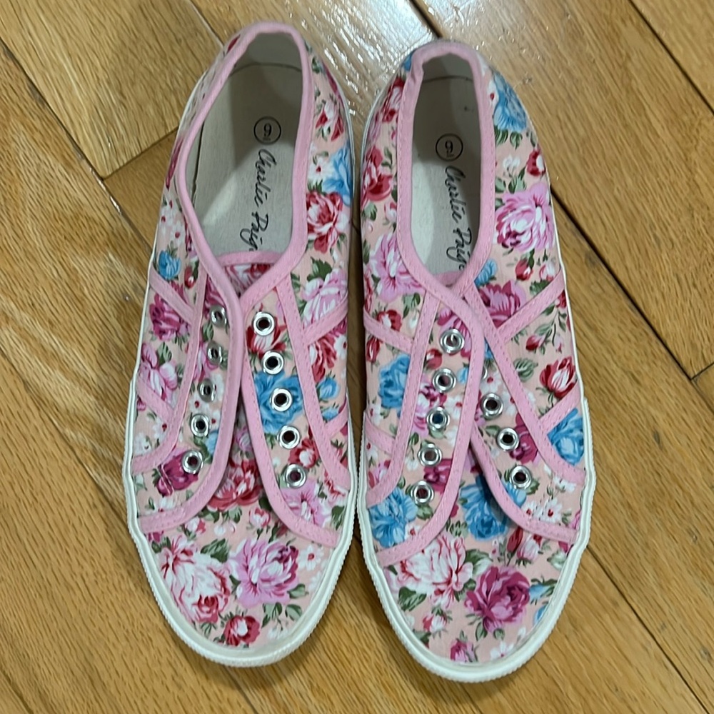 Pink Floral Tennis Shoes - Size 9